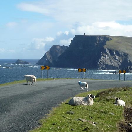 Aras Ghleann Cholm Cille Hotel Glencolumbkille Bagian luar foto