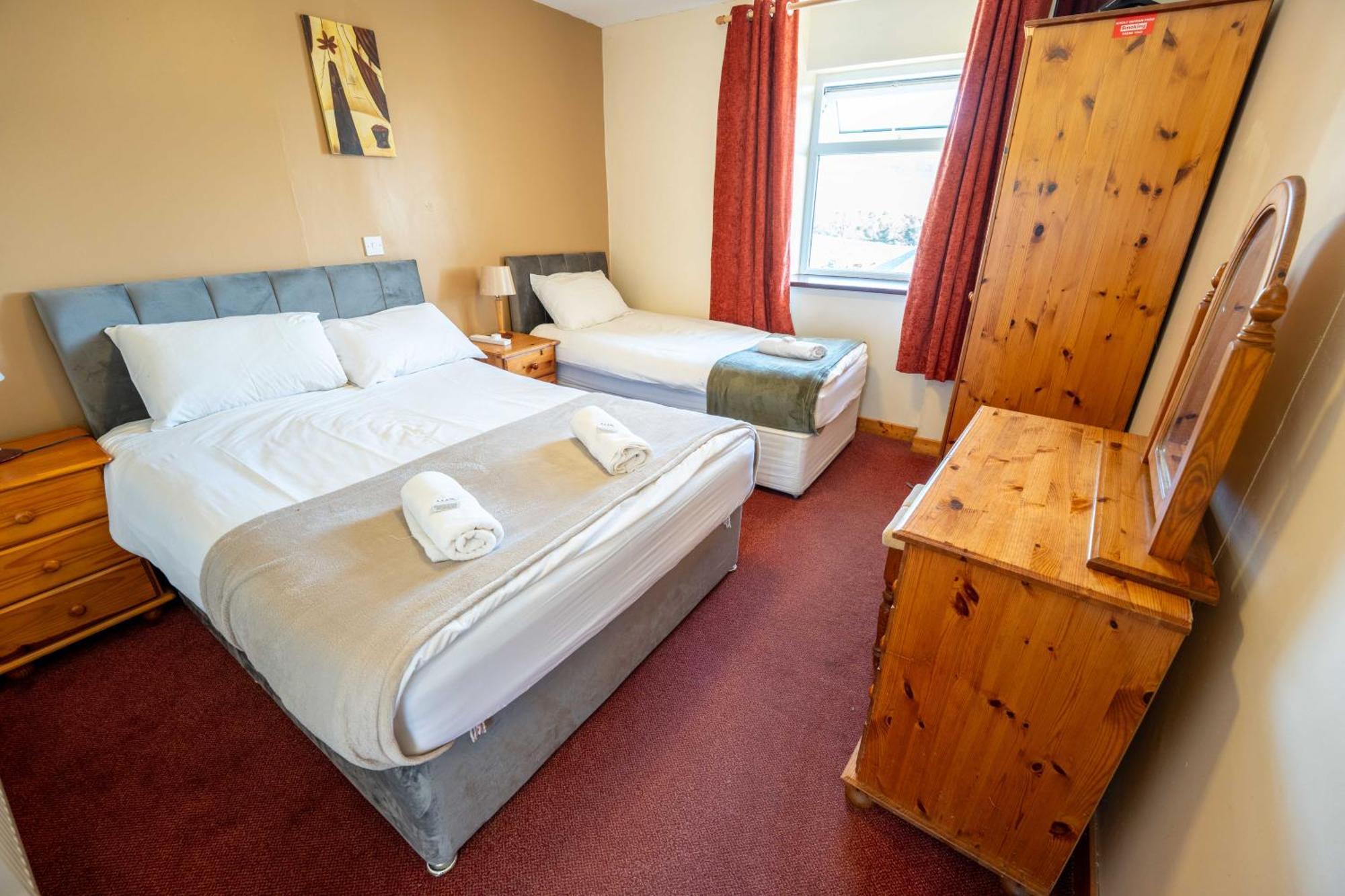 Aras Ghleann Cholm Cille Hotel Glencolumbkille Bagian luar foto