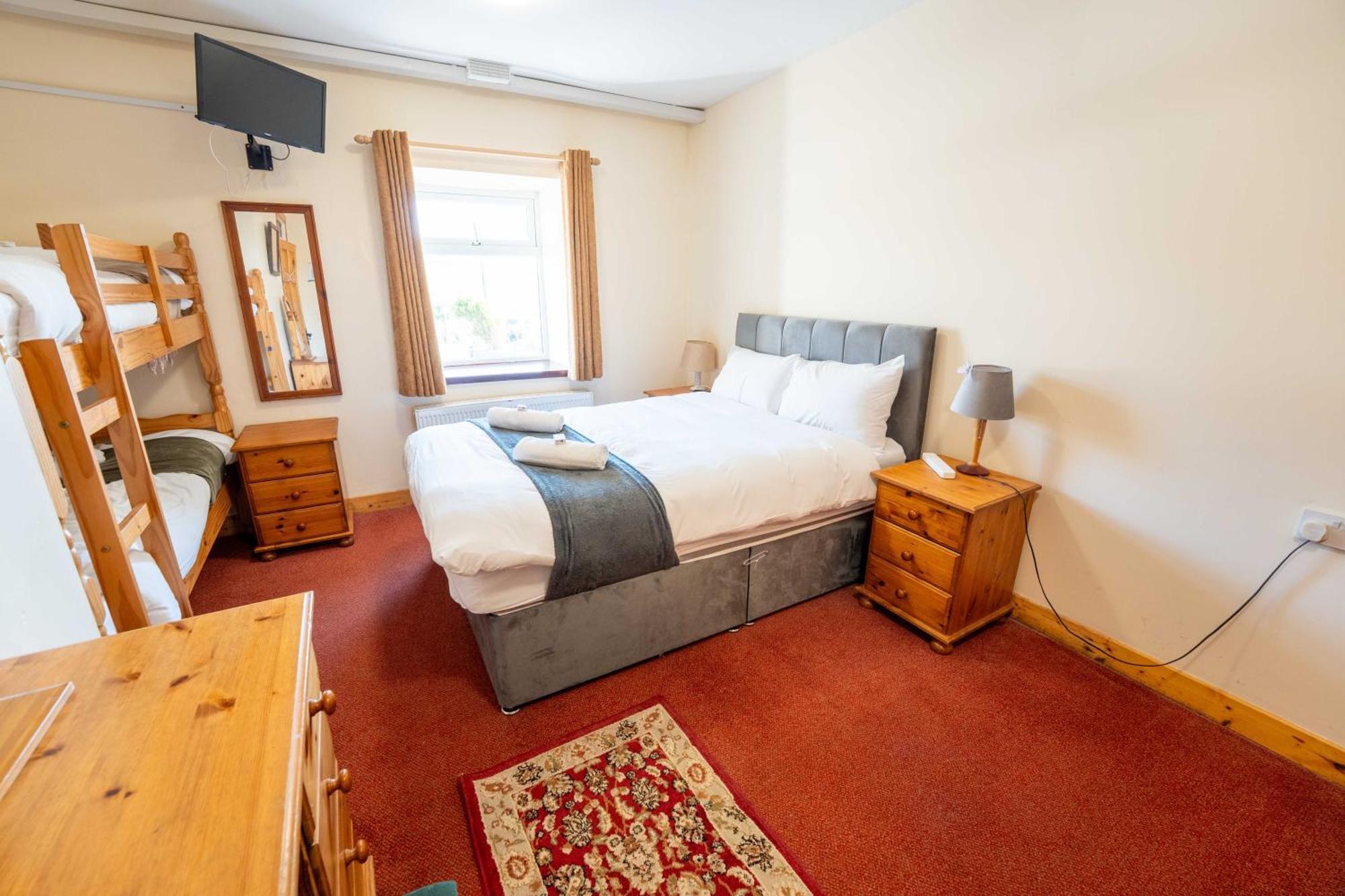Aras Ghleann Cholm Cille Hotel Glencolumbkille Bagian luar foto