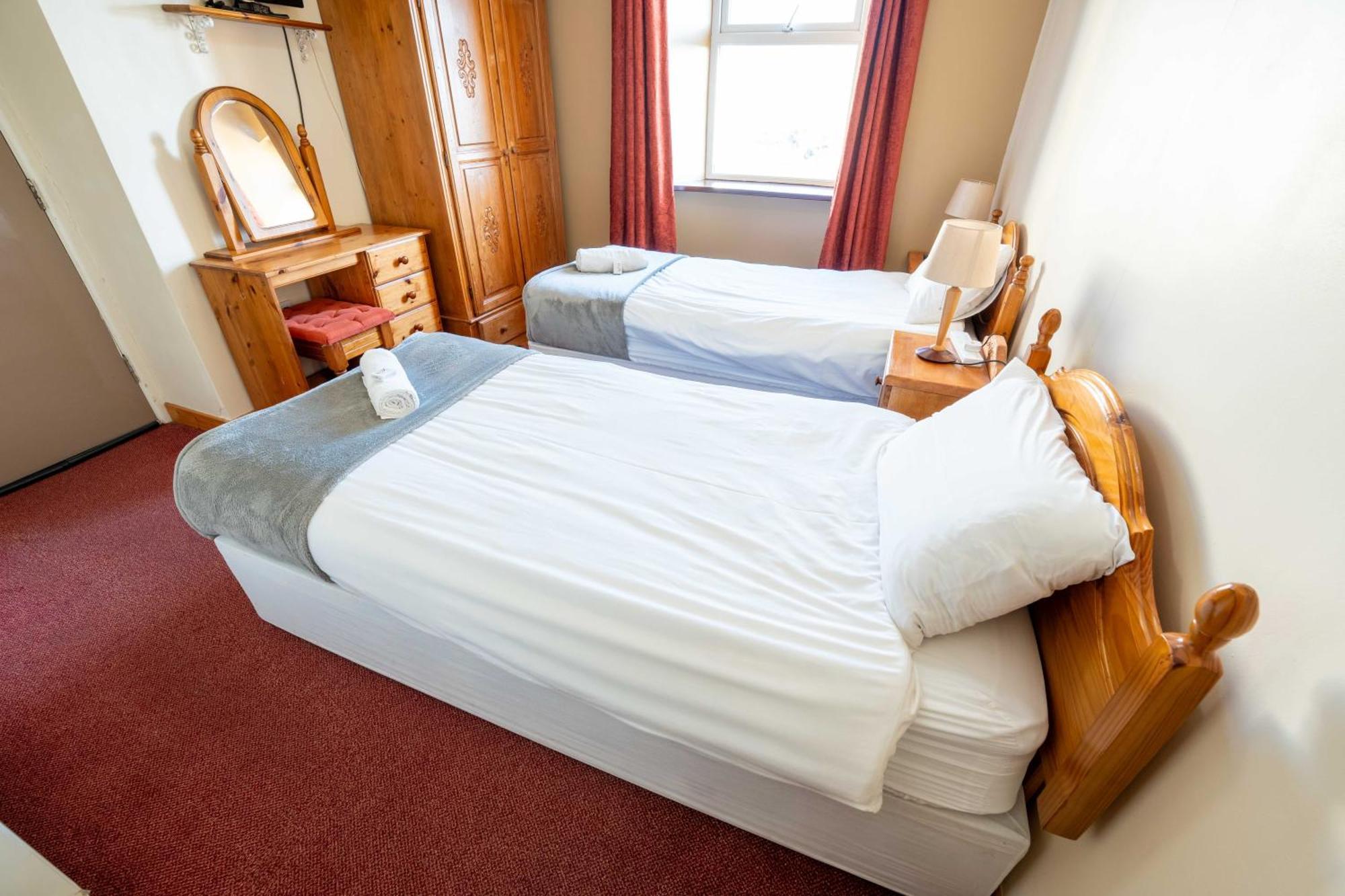 Aras Ghleann Cholm Cille Hotel Glencolumbkille Bagian luar foto
