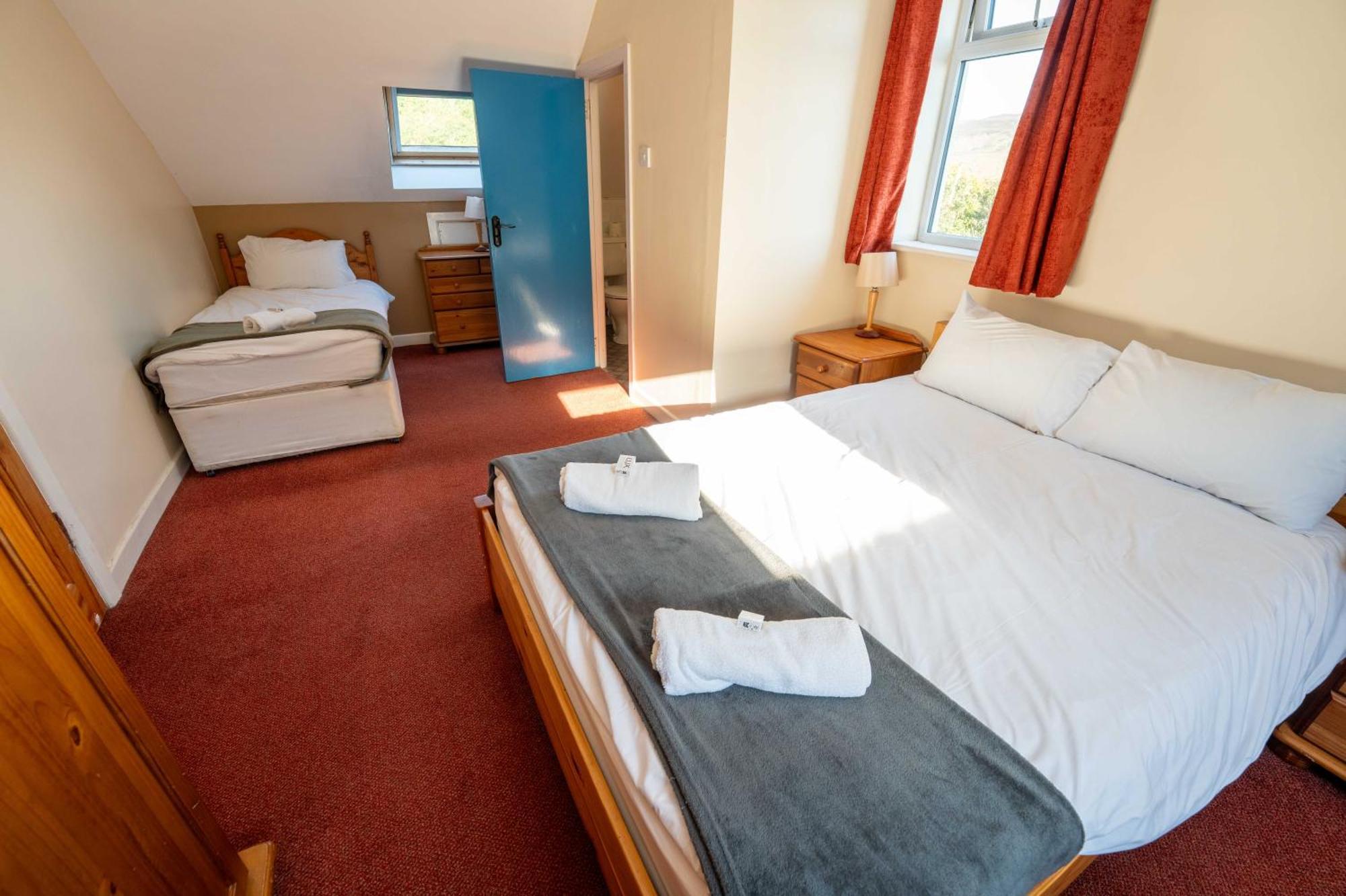 Aras Ghleann Cholm Cille Hotel Glencolumbkille Bagian luar foto